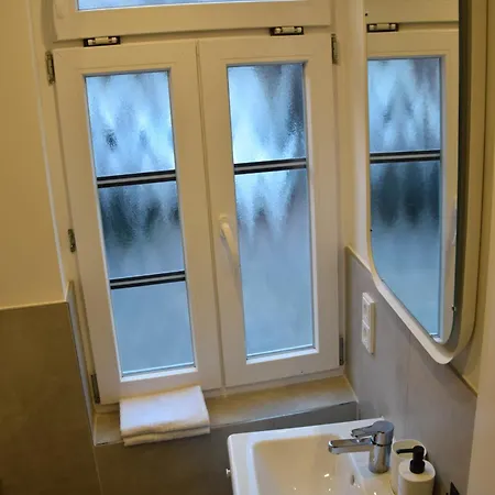 Altstadt 82qm! 5 Schlafplaetze! Apartament *