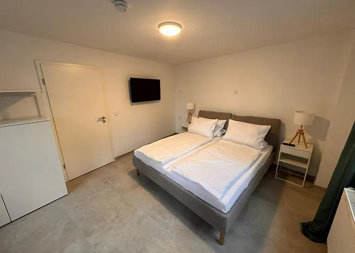 Altstadt 82qm! 5 Schlafplaetze! Lejlighed